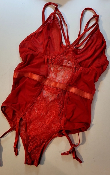 Leg Avenue Sheer Teddy - Picture 4 of 16